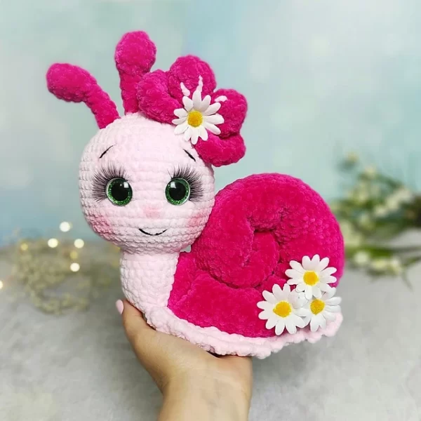 Mastering Snail Amigurumi with Simple Patterns