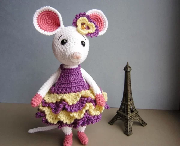 Cute Mouse Amigurumi Doll Patterns