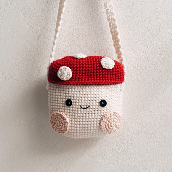 Unique Mushroom Purse Free Crochet Pattern