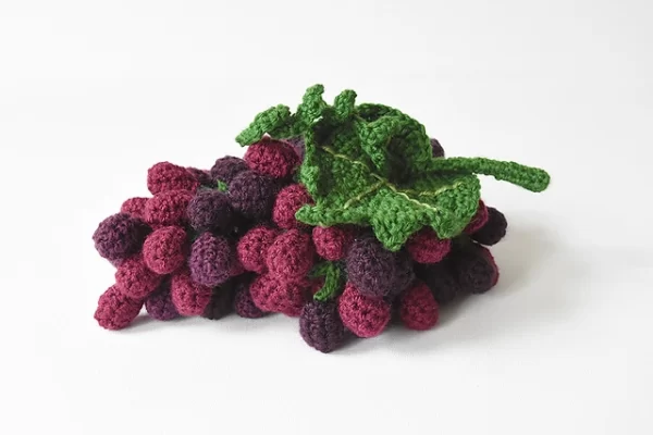 Free Crochet Grape Beautiful Realistic Bunches with Ease