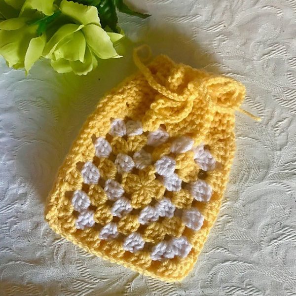 Free Crochet Granny Bags and Pouches Stylish