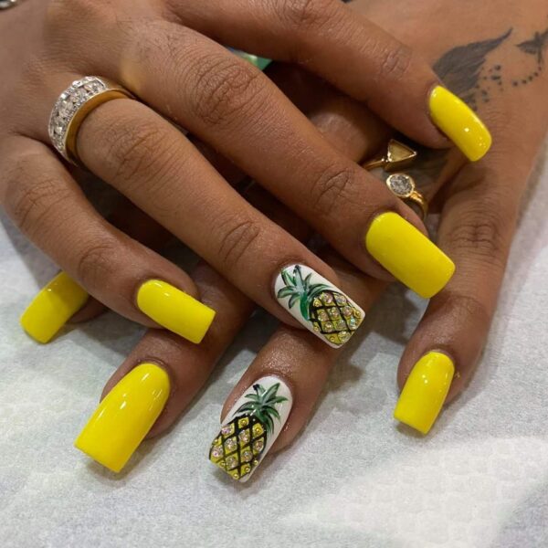 Fresh Pineapple Accents ideas