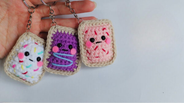 Amigurumi Pop Tarts Free Crochet Pattern +Video Tutorial