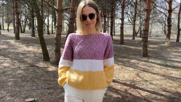 Cozy Crochet Raglan Sweater Pattern For All Seasons