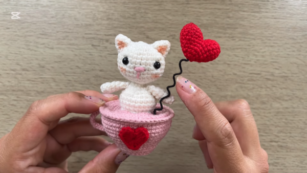 Crochet Heart Mug Cat Plushie Valentine Amigurumi Pattern