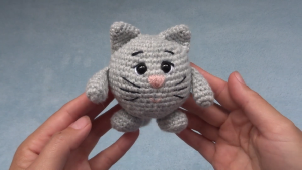 Dynamic Crochet Plump Paws Kitty Amigurumi Pattern