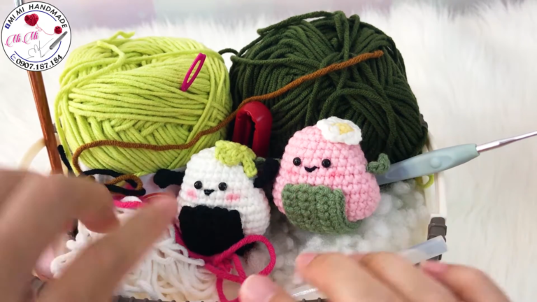 Easy Crochet Onigiri Rice Ball Keychain Amigurumi Pattern