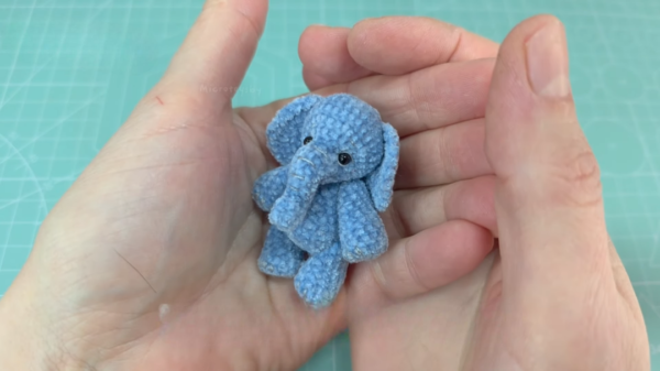 Touching Crochet Mini Elephant Amigurumi Pattern Beginner Step-by-Step