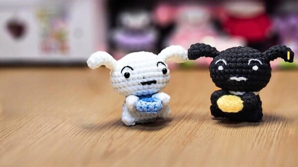 Crochet Shiro Shinchan’s Dog Black and White Keychain Amigurumi Pattern