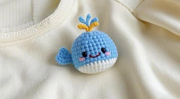 Crochet Mini Whale Step by Step Pattern for Beginners Amigurumi Toy