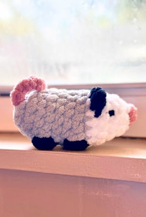 Creative Crochet Tiny Opossum Amigurumi Pendant for Animal Lovers