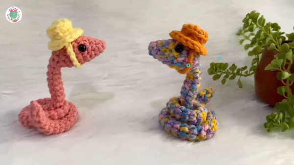 Trendy Crochet Bracelet Amigurumi You Can Make at Home