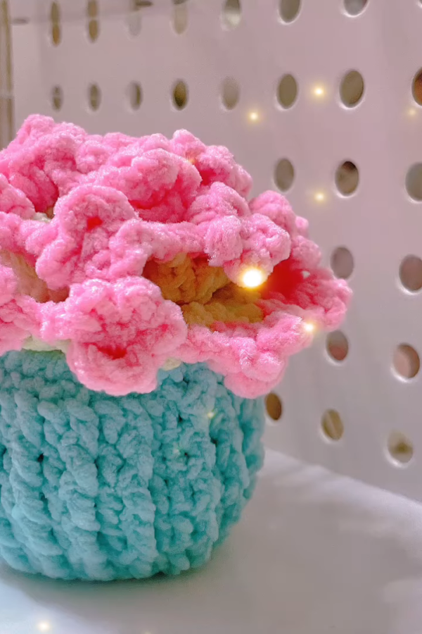 Free Crochet Flower Pot Patterns That Turn Yarn Into Blooming Decor
