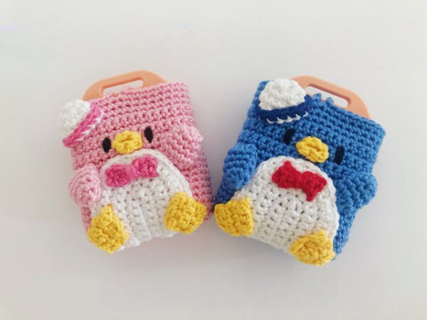 A Tiny Pocket Crochet Holder Pockets That Add Heart to Your Present