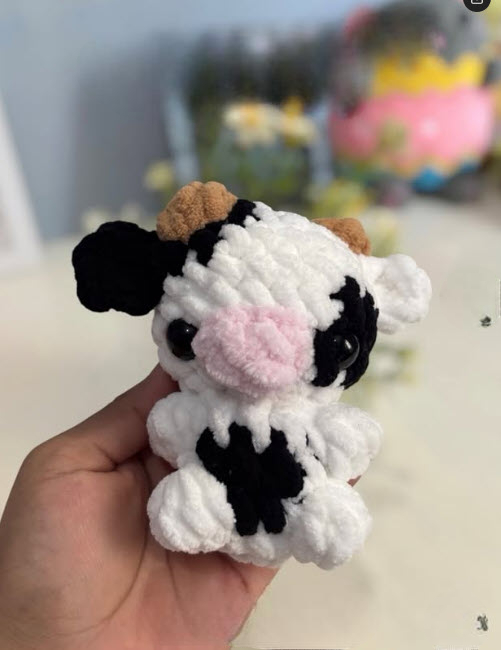 Crochet This Adorable Mini Cow Amigurumi in Just One Afternoon Free Beginner Pattern