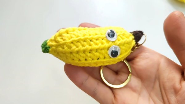 Adorable Crochet Banana Bunch Amigurumi Patterns for New Crocheters