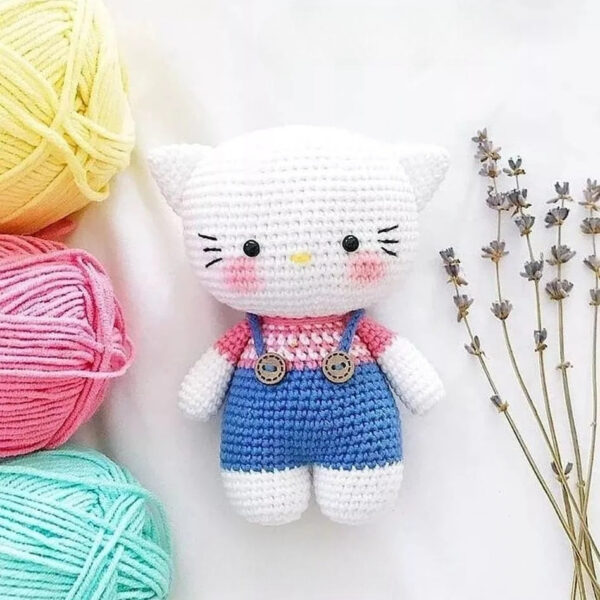 Handmade Crochet Kitty Amigurumi Doll — Kawaii Plushie Gift for Kids & Collectors