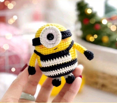 Awesome Crochet Minion Amigurumi Pattern for Everyday Style