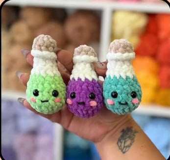 The Cutest Crochet Light Bulbs Ever Easy Amigurumi Pattern