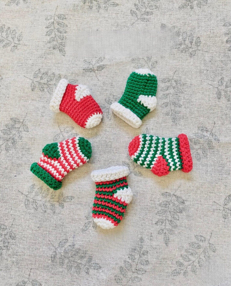 Crochet Christmas Stockings Free Pattern Festive Holiday Home Decor