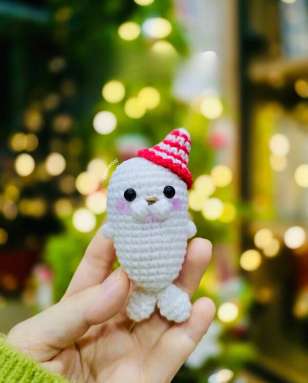 Crochet Baby Seal with Party Hat Amigurumi Pattern for Beginners