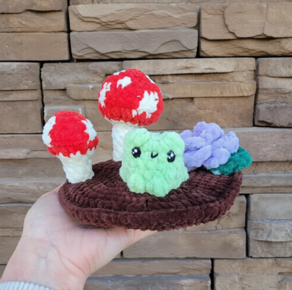 Crochet Mushroom Frog Amigurumi Pattern Easy Beginner Project
