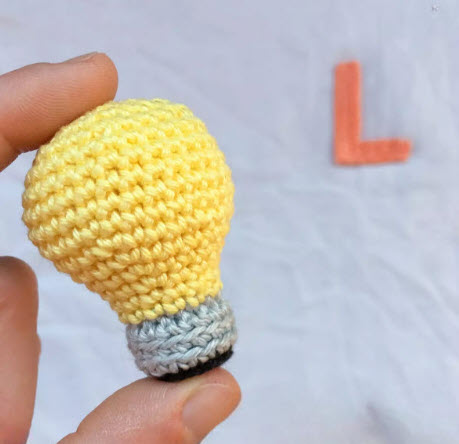 Charming Crochet Light Bulb Pattern for Bright Ideas