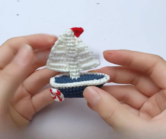 Crochet Sailboat Keychain Pattern for Beach Lovers