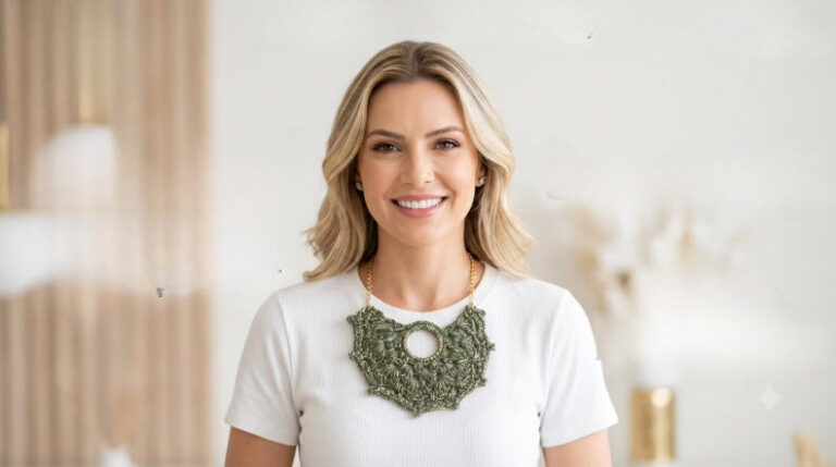 Crochet Necklace Pattern for Boho Fashion