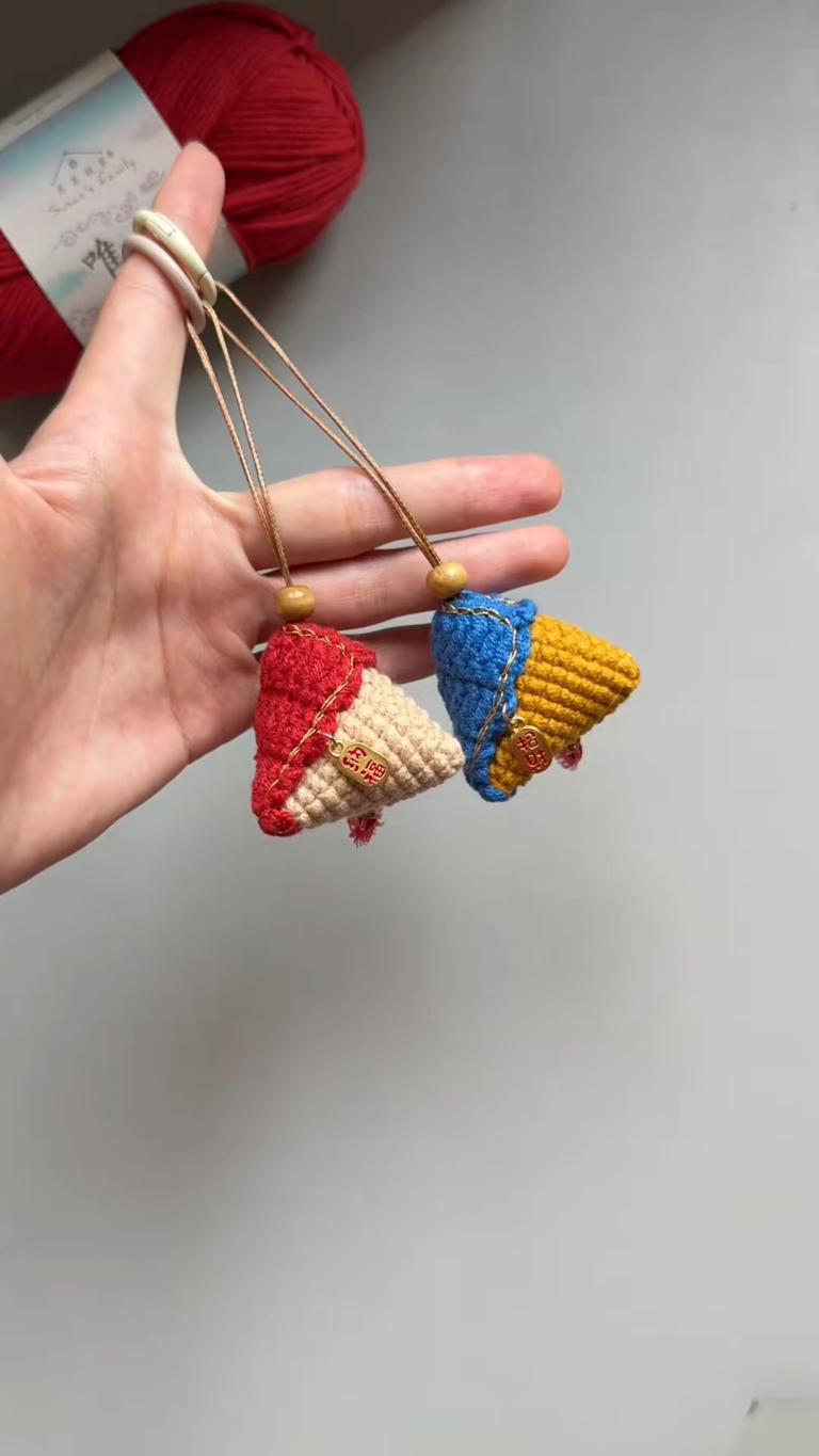 Crochet Retro Zongzi Incense Bag Pattern for Festive Crafts