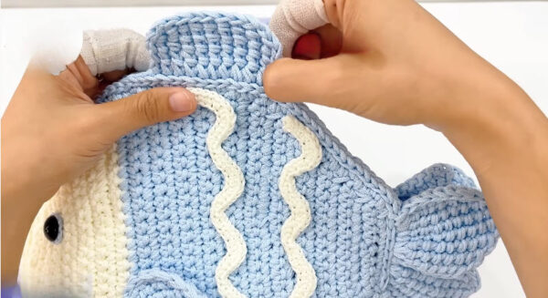 Crochet Fish Bag and Beach Hat Pattern for Starters