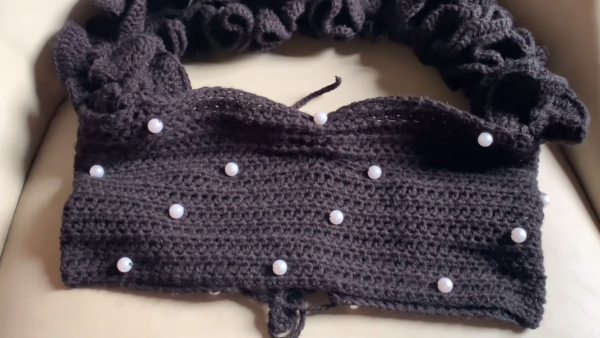 Crochet Ruffle Beaded Top Pattern for Modern Fashion Lovers