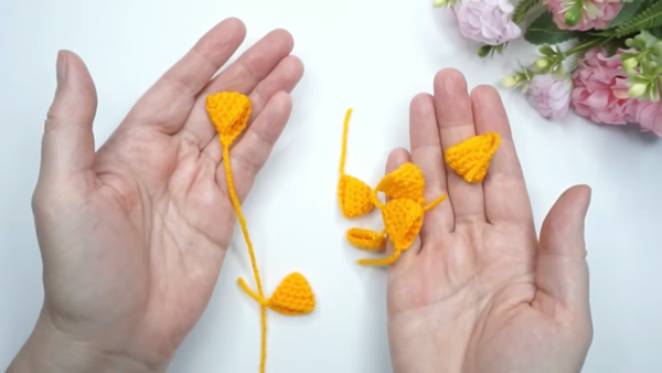 Crochet Sunshine Keychain Amigurumi Pattern with Smiling Face