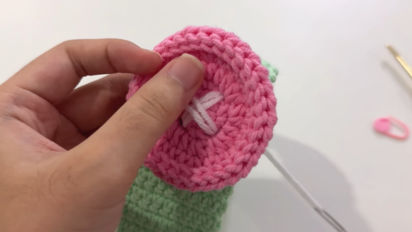  Free Crochet Button Headband Pattern for Starters