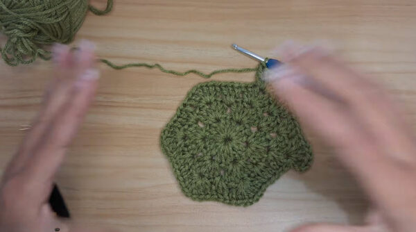 Free Crochet Sunflower Cardigan Pattern for Spring