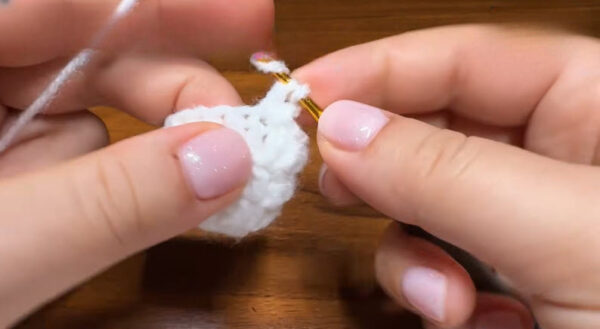 Double crochet and chain corner stitch