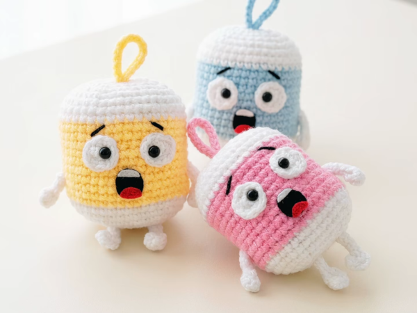 Super Crochet Eraser Keychain Pattern for Bag Charm (2)