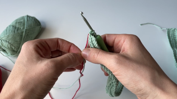 Switching to red yarn color change