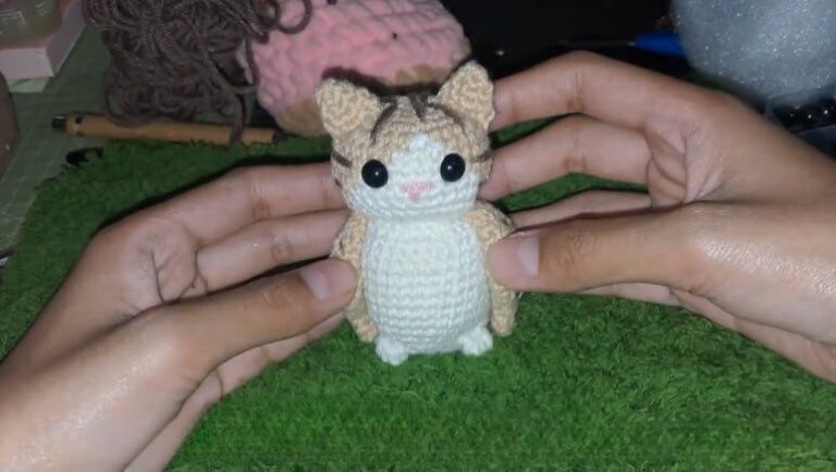 Free Crochet Meowl Amigurumi Pattern Toy